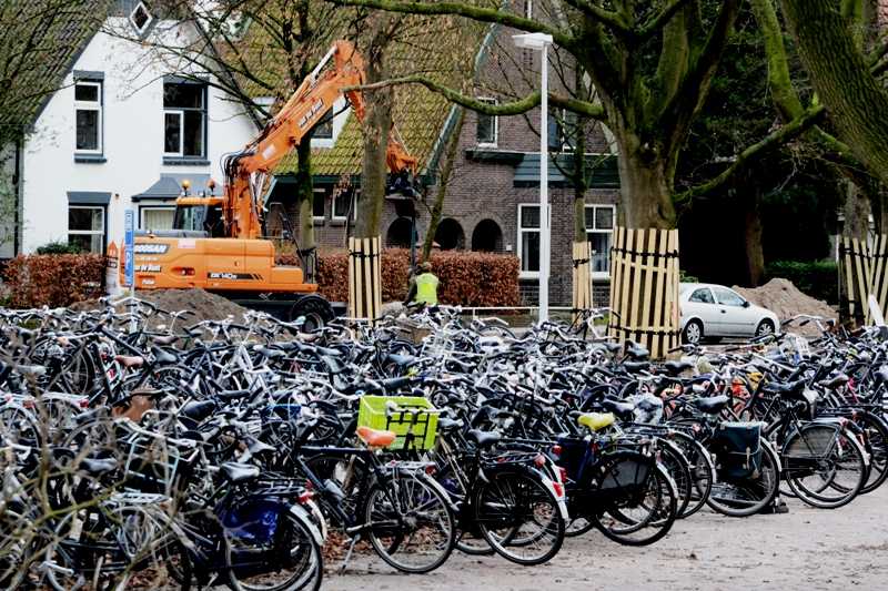 fiets in de stalling harderwijk104